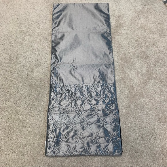 Holiday Time silver gray metallic Christmas dining room table runner - Picture 1 of 8